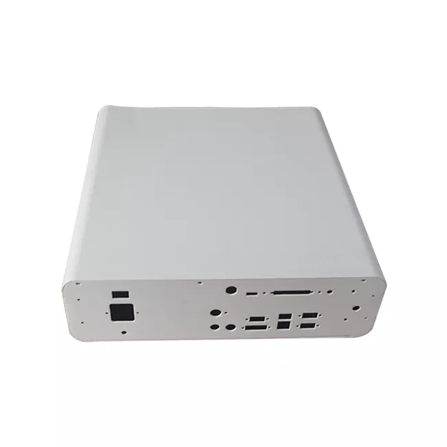 In che modo la fabbricazione di lamiere per custodie migliora le prestazioni del prodotto e l'efficienza dei costi?